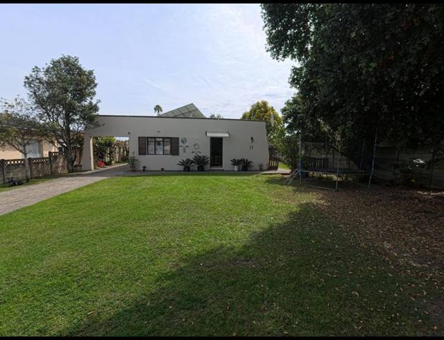 3 BEDROOM HOUSE FOR SALE IN GEORGE EAST